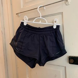 Navy Blue Lululemon Hotty Hot 2.5” Shorts Size 4